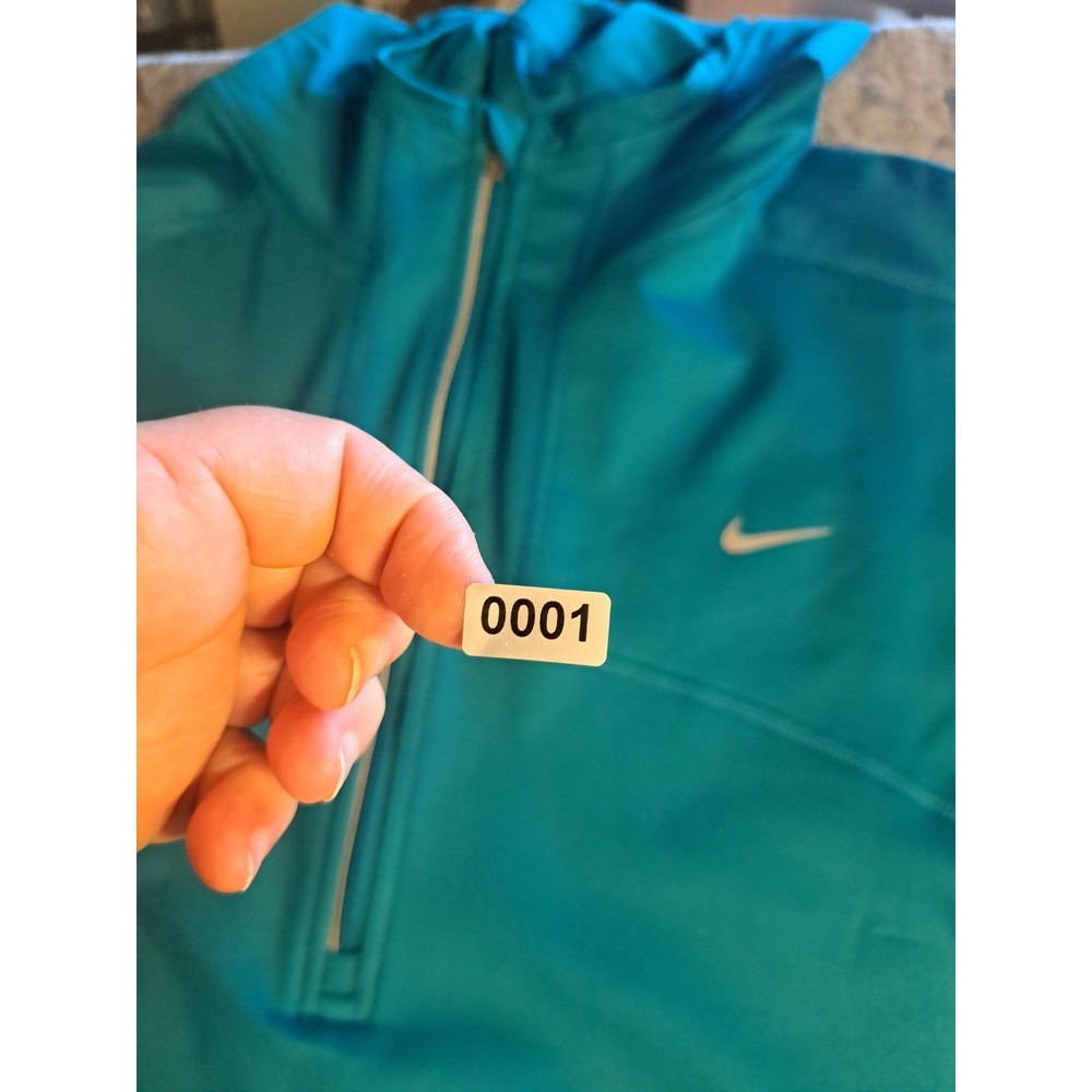 Womens Nike Running Top.  XL. NWT